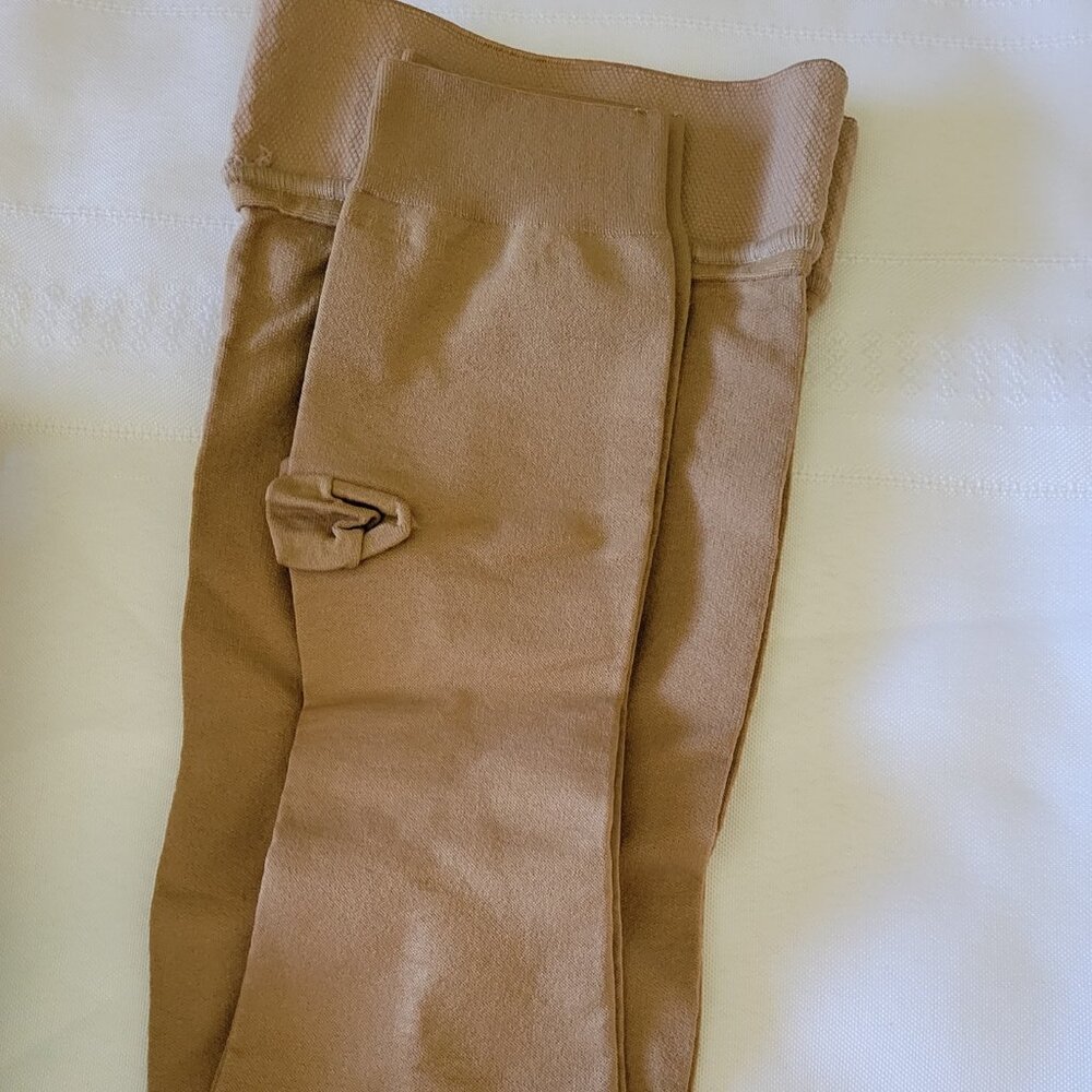 Jobst Medical Compression Stockings NIB Beige Small W/SBand 20-30/OT. Mixed Z30